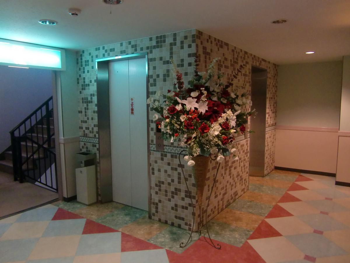 Golf Nirasaki Inter (Adults Only) Hotel Exterior photo