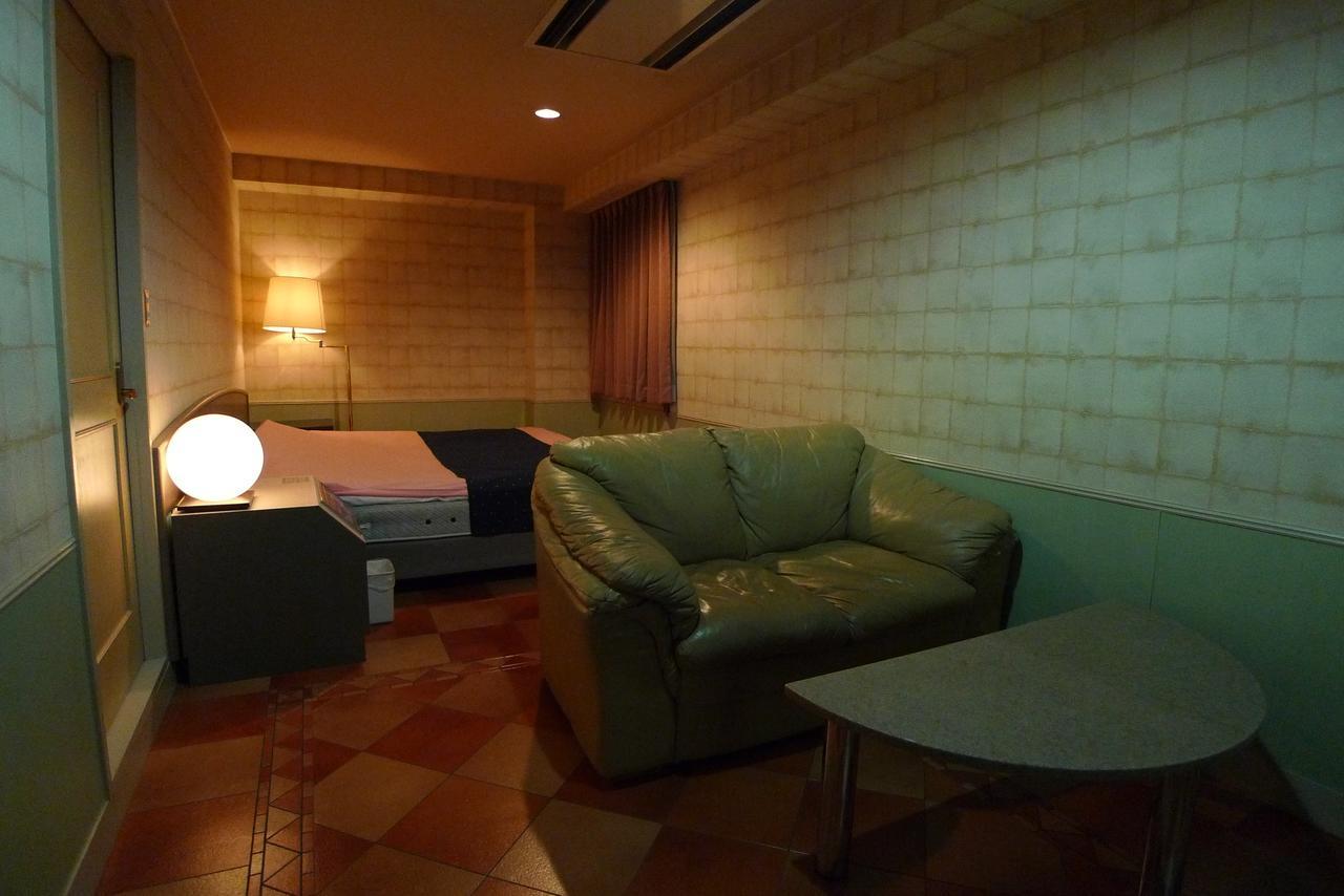 Golf Nirasaki Inter (Adults Only) Hotel Exterior photo