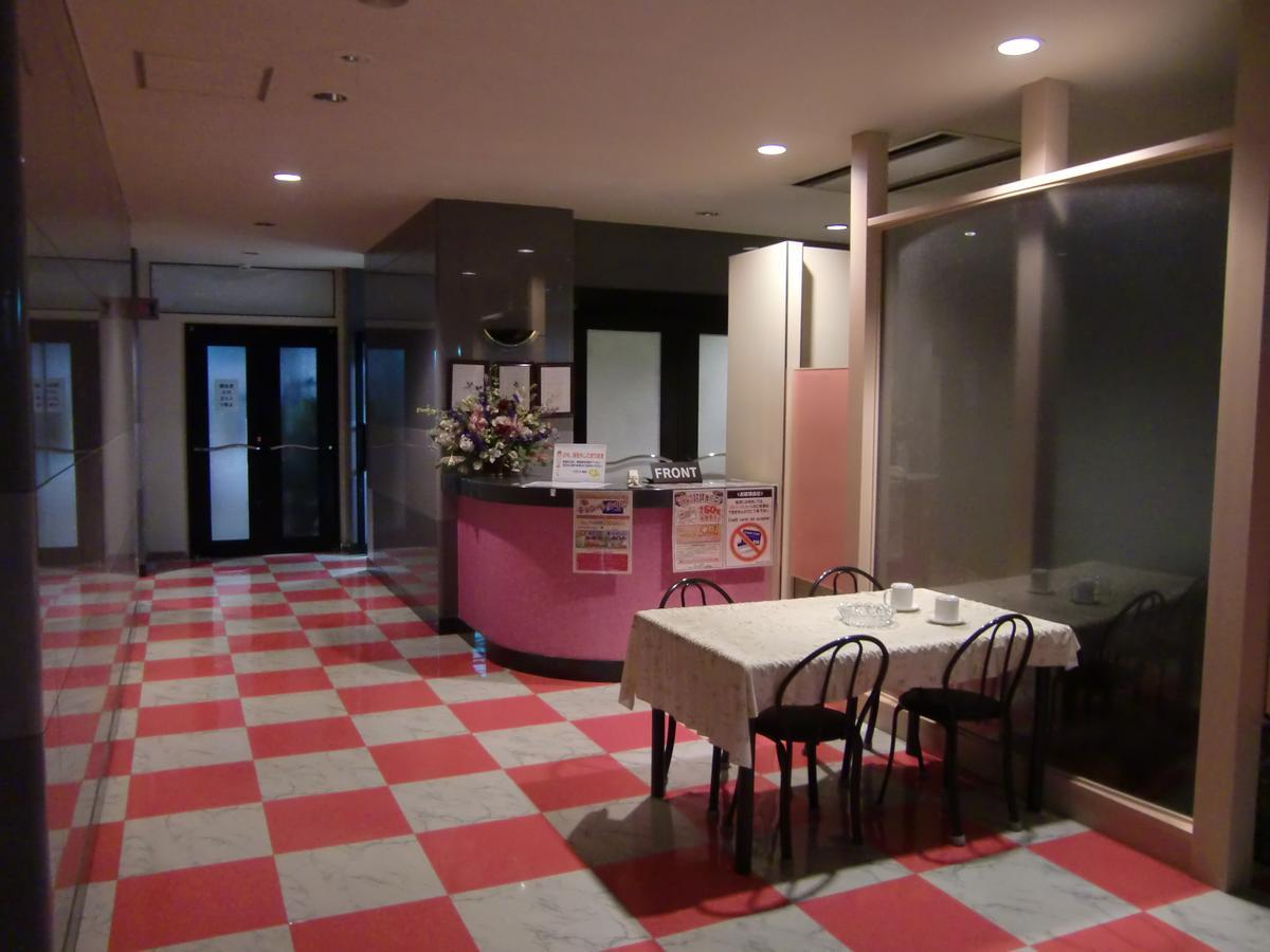 Golf Nirasaki Inter (Adults Only) Hotel Exterior photo
